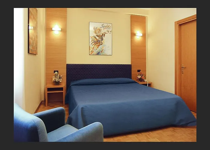 オテル クラーリチ ホテル 3*