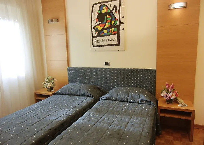 オテル クラーリチ ホテル スポレート