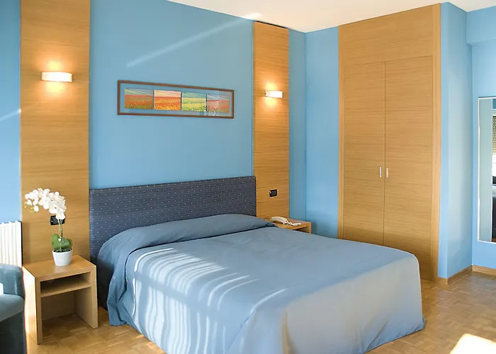 オテル クラーリチ ホテル